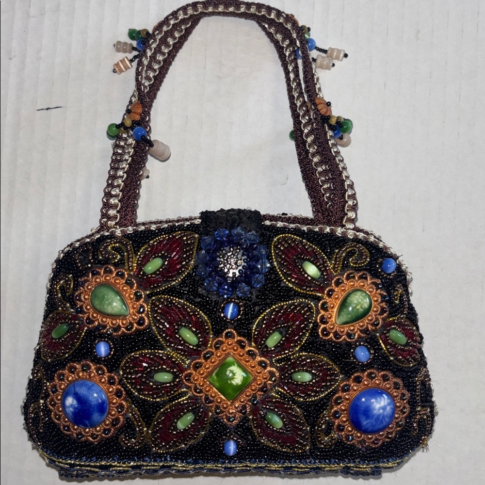 BUTLER & WILSON VINTAGE BEADED HANDBAG COLORFUL ADORNMENT WITH SNAP CLOSURE - Picture 5 of 16